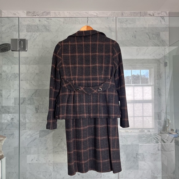 Beautiful vintage wool Nanette Lepore skirt suit. EUC - no tags. 🦌 🍁 - Picture 3 of 6